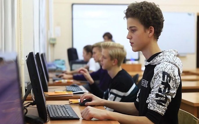 Яндекс научит костромских школьников создавать чат-боты и игры: берут всех желающих