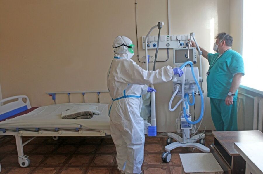 Пациенты массово покидают «красные зоны» в больницах Костромской области
