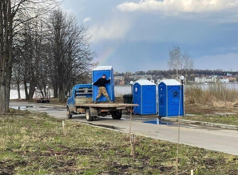 Больше 100 тысяч в месяц потратят на обслуживание одного туалета в Костроме