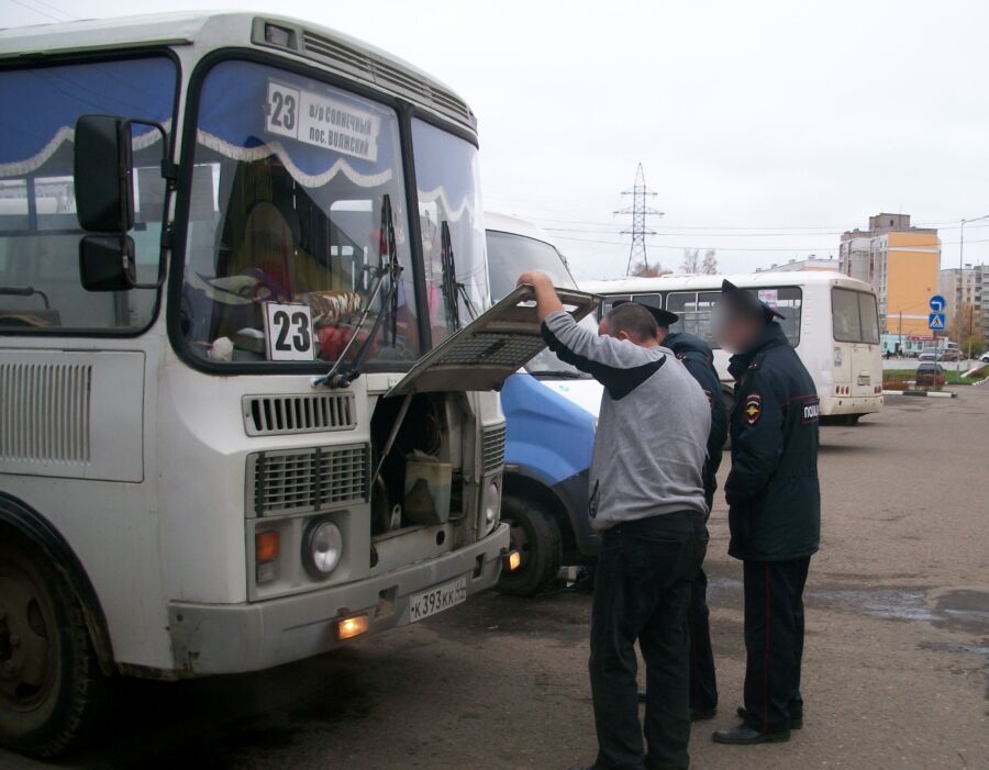 Чтобы больше не горели: автобус сняли с рейса после тотальной проверки в Костроме