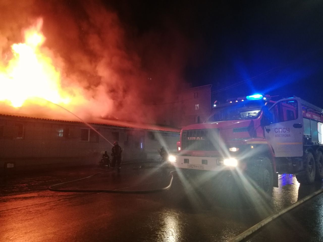 Страшный пожар в «Полигоне»: не могли потушить несколько часов